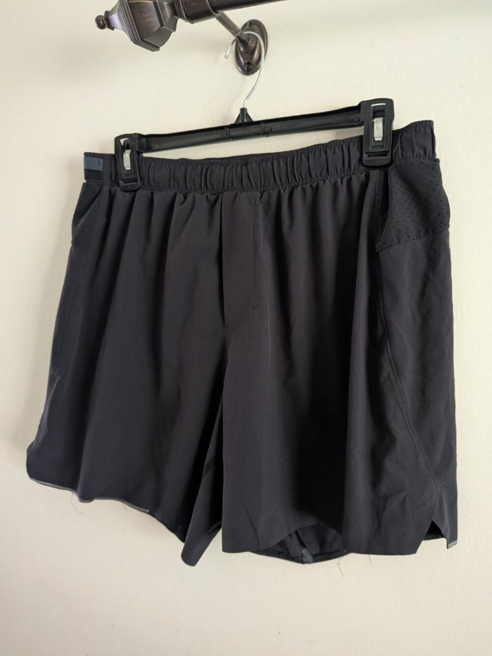 Lululemon Fast and Free Short Mens L Black Lined Running Athletic Workout Shorts